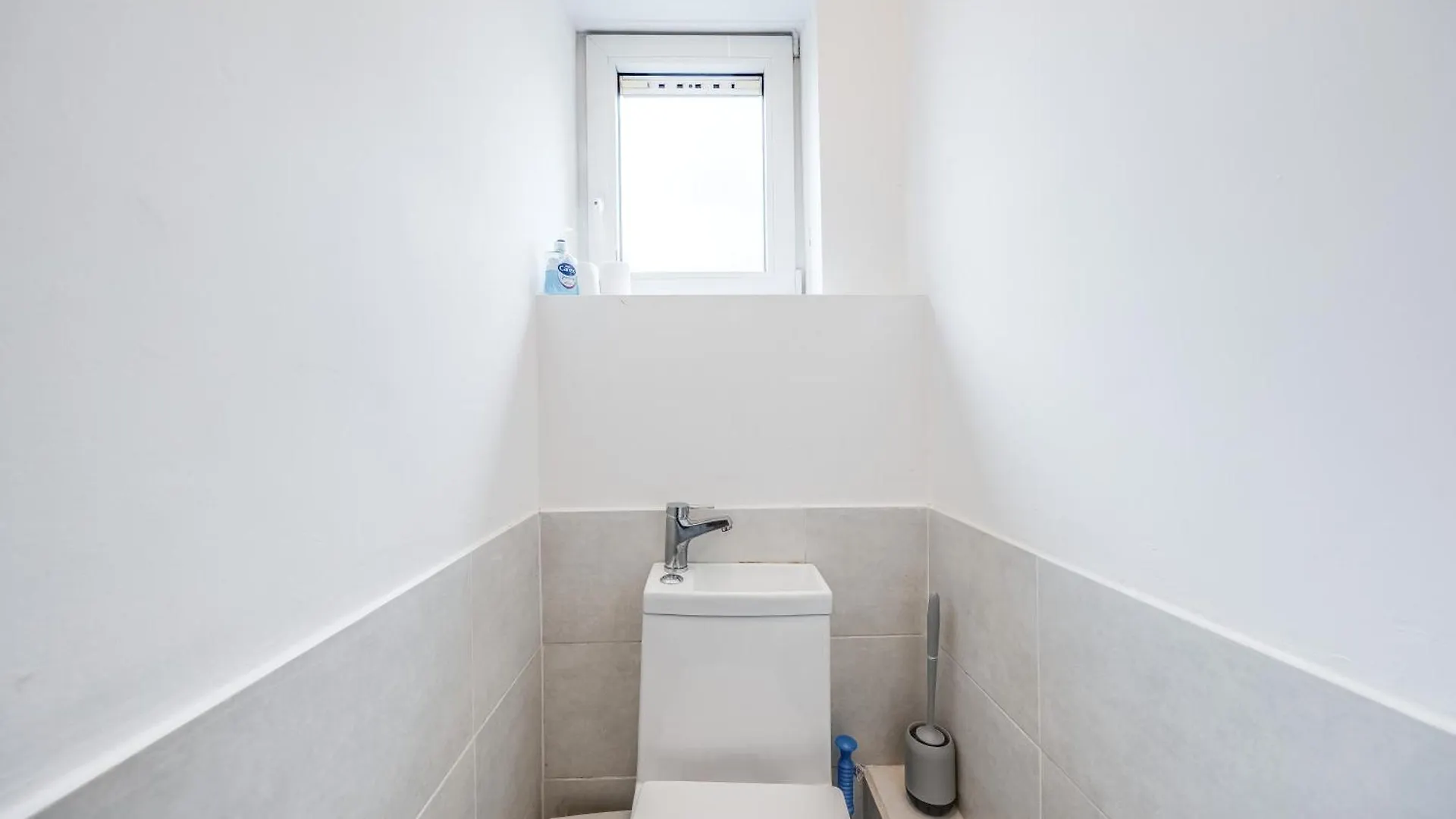 Leo'S Place In Mile End 2 Double Beds, 1 Bunk Bed, Max 6, Spacious, Ideal For Families London 0*,