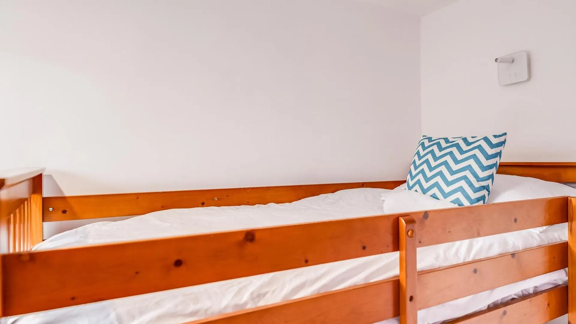 Leo'S Place In Mile End 2 Double Beds, 1 Bunk Bed, Max 6, Spacious, Ideal For Families London