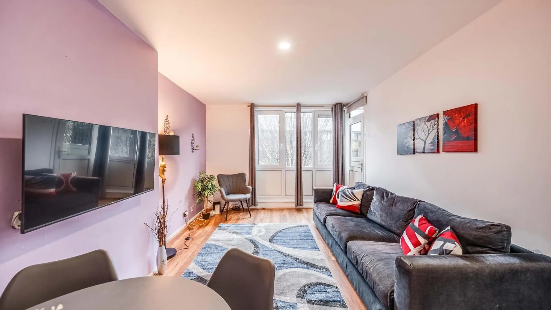 Leo'S Place In Mile End 2 Double Beds, 1 Bunk Bed, Max 6, Spacious, Ideal For Families London Apartment