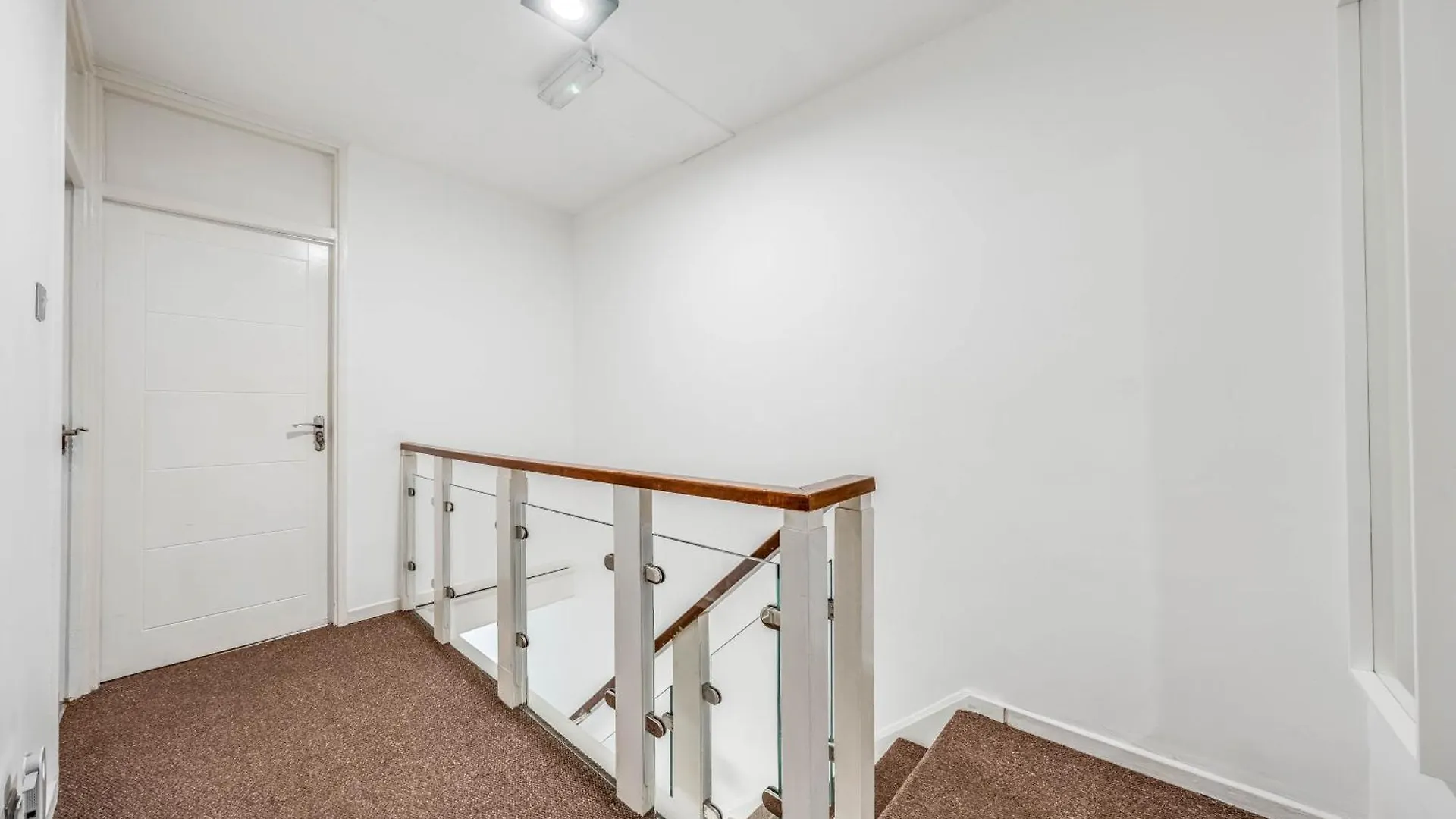 Leo'S Place In Mile End 2 Double Beds, 1 Bunk Bed, Max 6, Spacious, Ideal For Families London