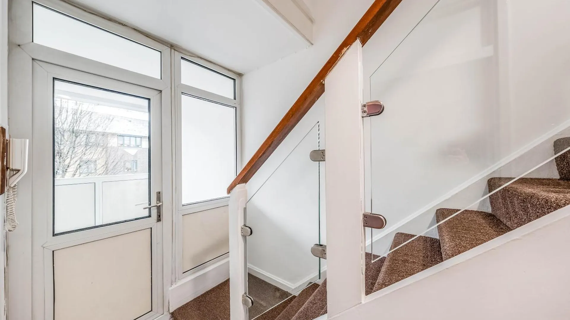 Leo'S Place In Mile End 2 Double Beds, 1 Bunk Bed, Max 6, Spacious, Ideal For Families London 0*,