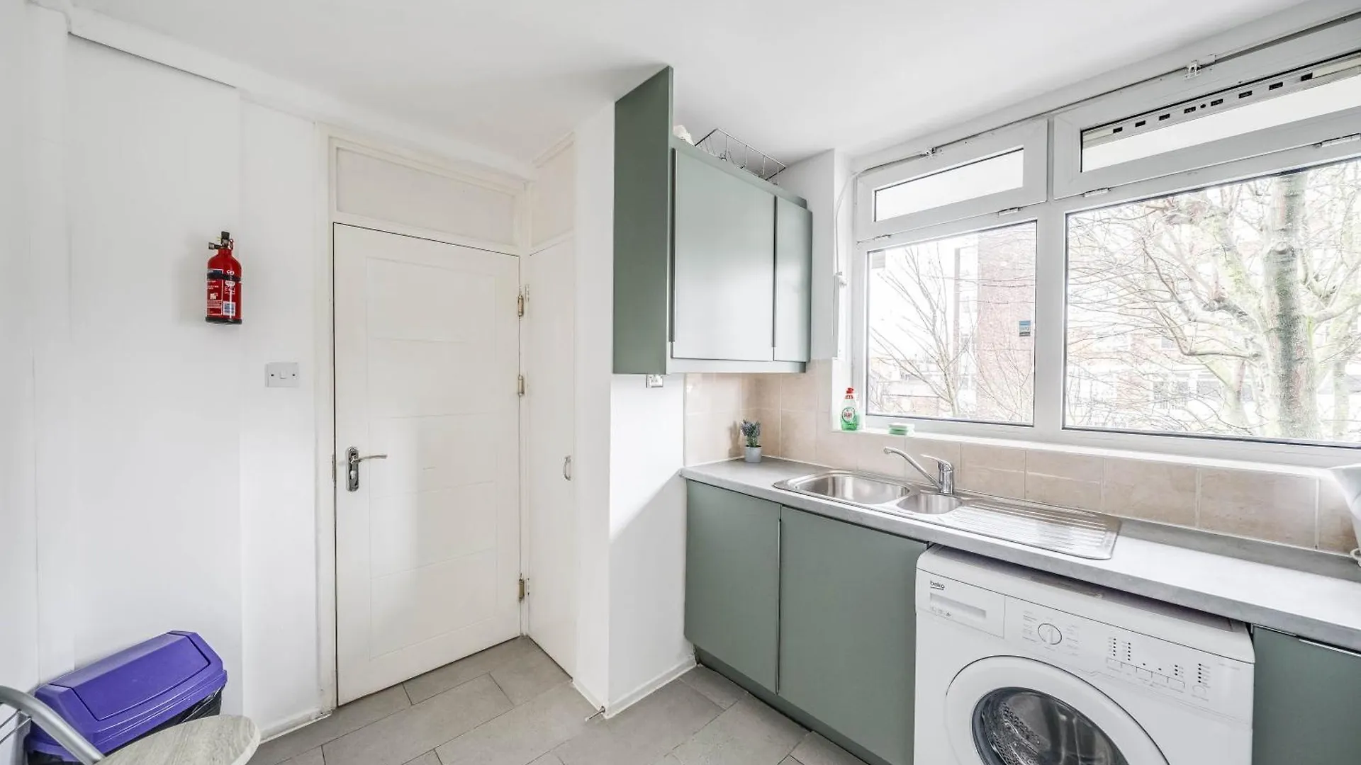 Leo'S Place In Mile End 2 Double Beds, 1 Bunk Bed, Max 6, Spacious, Ideal For Families London United Kingdom