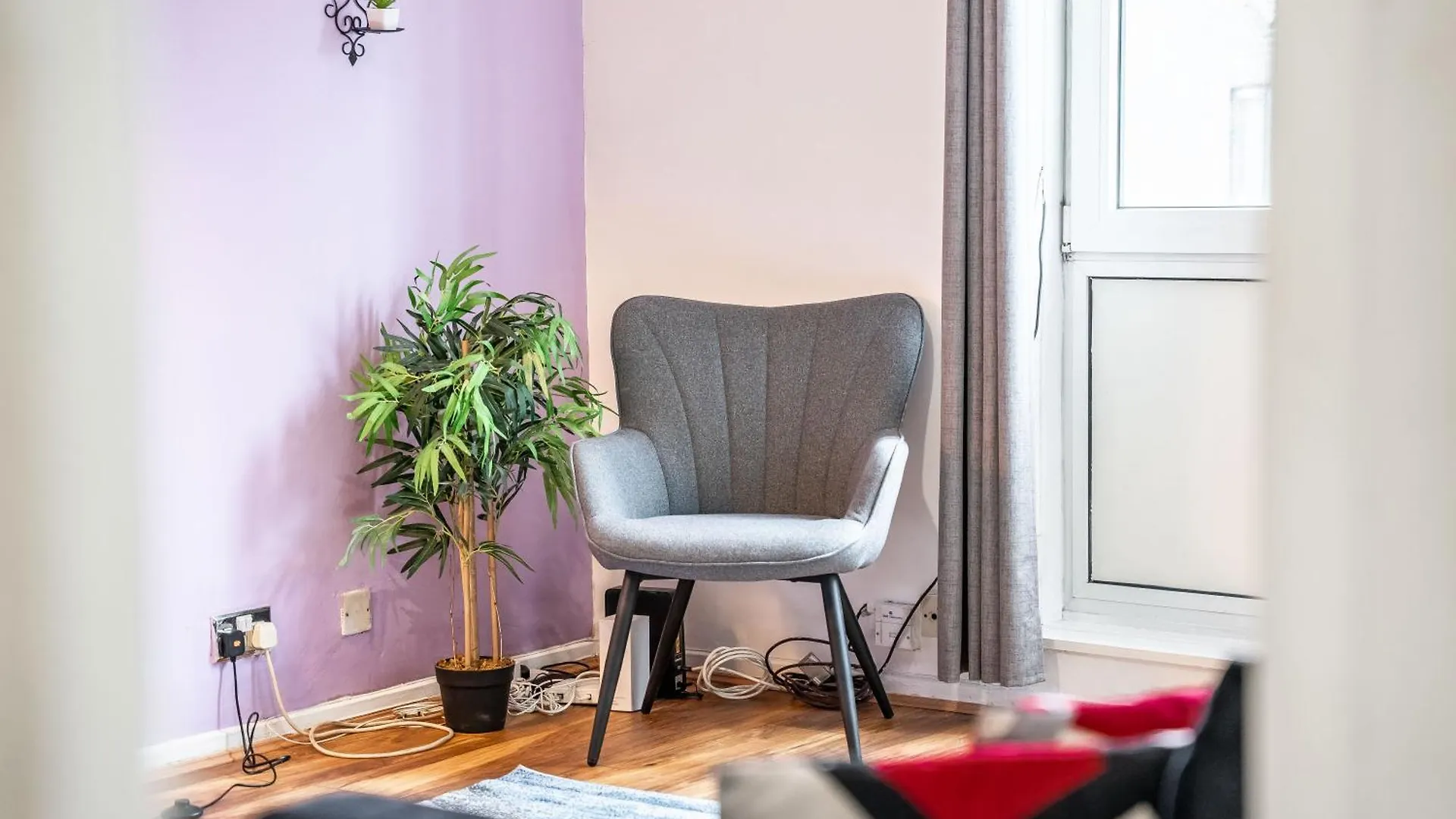 Apartamento Leo'S Place In Mile End 2 Double Beds, 1 Bunk Bed, Max 6, Spacious, Ideal For Families Londres Reino Unido