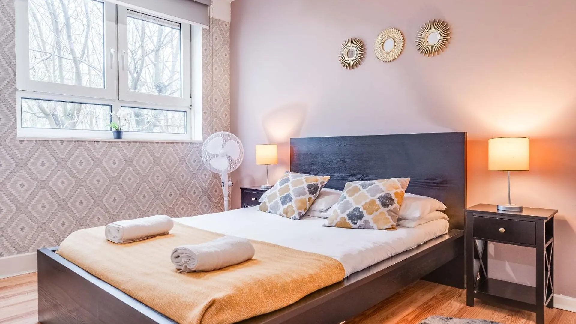 Leo'S Place In Mile End 2 Double Beds, 1 Bunk Bed, Max 6, Spacious, Ideal For Families Londres